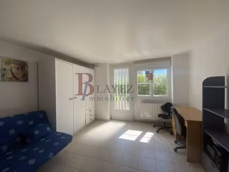 studio meuble