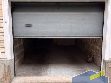 a louer garage rue sadi carnot proche theatre