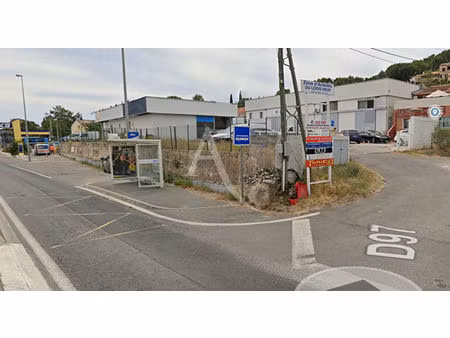 local professionnel sollies ville 96 m² + 30 m² stockage