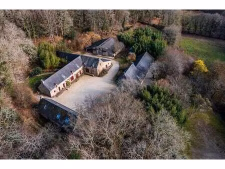 vente maison au faouët (56320) : à vendre / 890m² le faouët