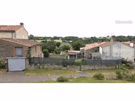 maison individuelle 4 pieces 3 chambres jardins 537m2 et dépendance 60m2