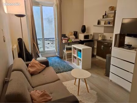 propriétaire, loue studio 21m2 990