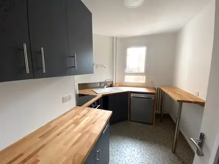 location appartement 3 pièces 59 m² à dijon (21000)