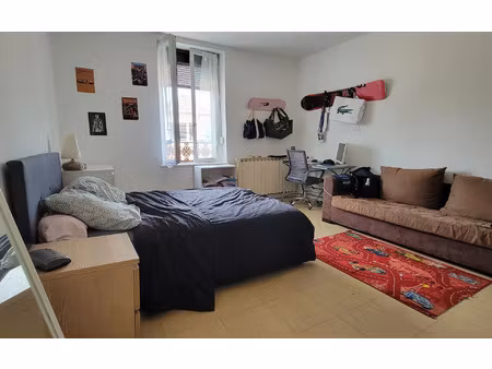 location appartement, 16.79 m² t-2 à le creusot, 320 €