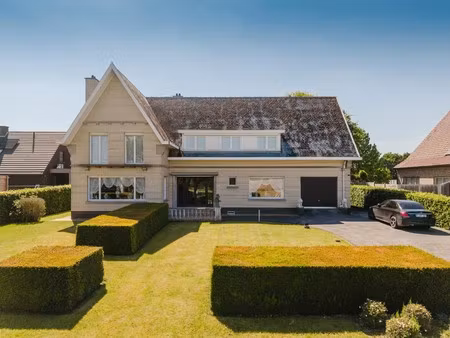 ruime villa op 1.515 m² met groen verzicht te otegem