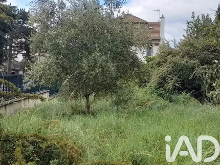terrain à garches (92380)