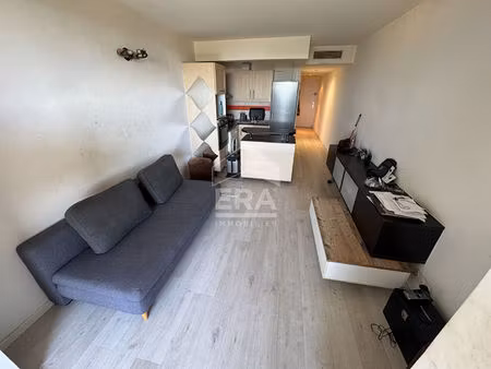 studio avec coin nuit de 37 m² - vue mer - saint-laurent-du-var