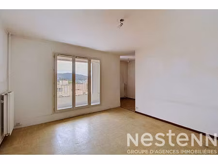 appartement draguignan - t2 de 54m² avec ascenseur et balcon