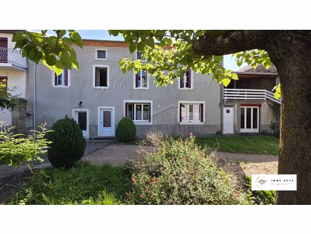 maison de bourg avec cour à neschers 63 -156 m2 - avec dépe