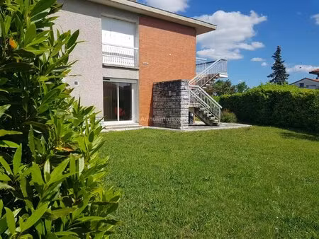 grande maison familiale divisible avec garage et jardin