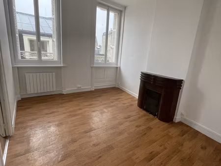 location appartement 2 pièces 39m² cherbourg-en-cotentin 50100