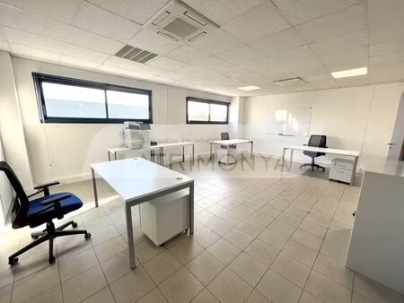 location bureaux 137 m²