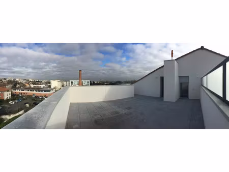 à louer – superbe t2 avec rooftop privatif – avenue jean chaubet à toulouse