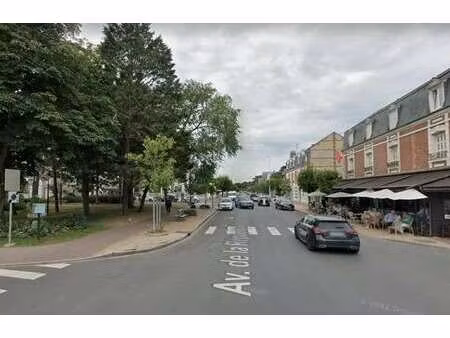 vente bureaux et commerces à deauville (14800) : à vendre / 51m² deauville