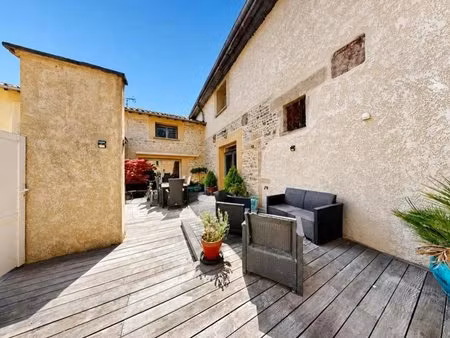 superbe maison familiale de 230 m² - la chapelle-de-guinchay
