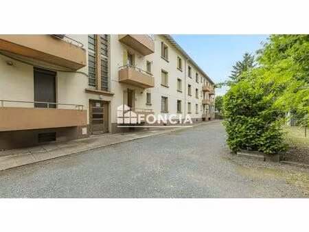 vénissieux - quartier moulin à vent : 5 pièces, 4 chambres, 2 balcons, un garage privé dan