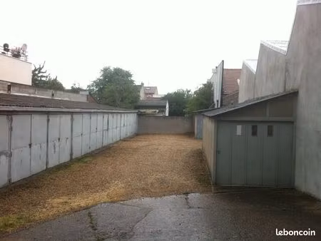 box fermé colombes / gare la garenne