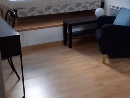 loue grande chambre claire