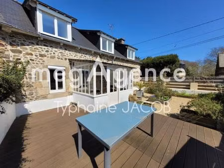 maison d'habitation typique bretonne et beaucoup de potentiel