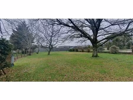 terrain constructible de 824 m² - vertou - beautour