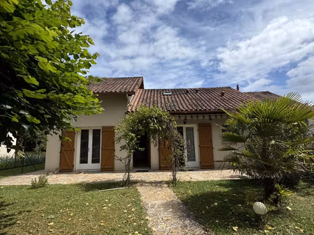 maison 94m2 proche commerce