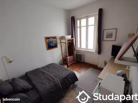 chambre 1 pièce 12 m²