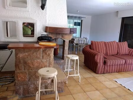 t4 à louer meublé dans maison avec jardin millau