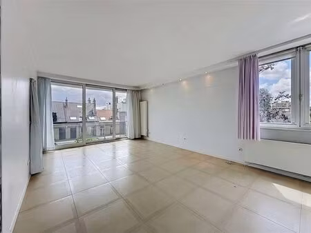 appartement à louer à chaussée de vleurgat 213 ixelles (vbe31652)