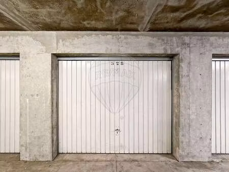 vente garage et parking à nantes doulon - vieux doulon (44000) : à vendre / 17m² nantes do