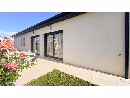 valence maison plain pied / piscine / garage