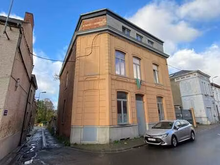 avis aux investisseurs ! maison de maître ou 4 appartements
