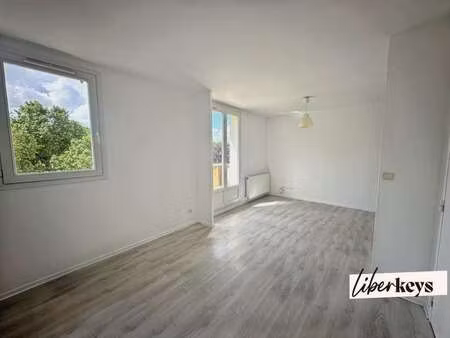 vente appartement 2 pièces à vaulx-en-velin (69120) : à vendre 2 pièces / 35m² vaulx-en-ve