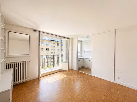 sevres rive droite - studio lumineux