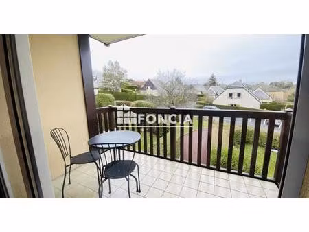 appartement 2 pièces avec terrasse, gardien, piscine et stationnement – touques / proche d