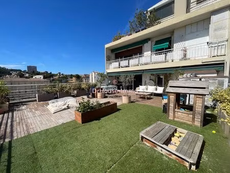 roof top vue mer t4 meuble prado / paradis