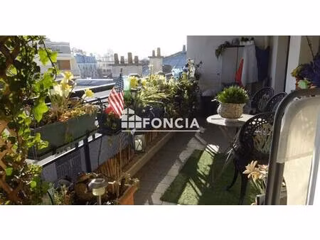 saint-mandé sud, appartement avec grand balcon, parking, en étage élevé avec ascenseur