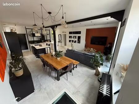 appartement 131 m² – terrasse, garage, cave – roanne centre