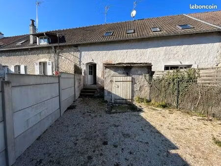 maison 3 pièces à louer sur tavers