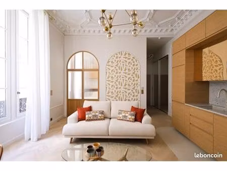 bien meublé exceptionnel 37 m2 rue de richelieu 3,65m hsp, refait à neuf par architecte