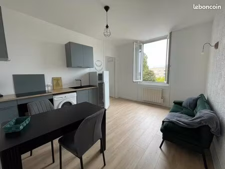 compiègne – appartement t2 meublé entièrement rénové – disponible immédiatement