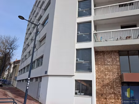 bordeaux pellegrin appartement t2 lumineux a renover exclus