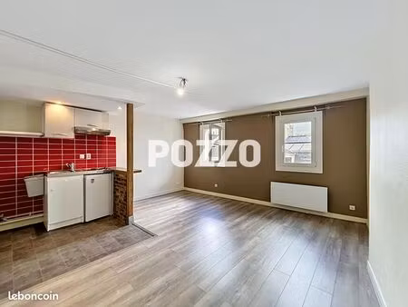 studio 1 pièce 22 m²