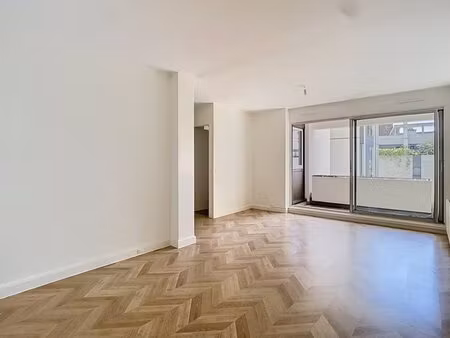 porte doree - bois de vincennes - t4 de près de 75 m² (2 chambres) + loggia + cave +...