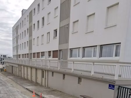 parking / box royan