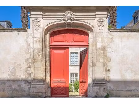 appartement en hotel particulier à l'adresse prestigieuse