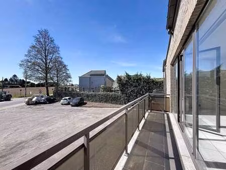 superbe appartement + combles et terrasse + poss. garage
