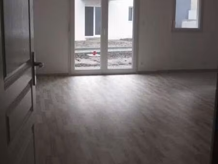 location appartement 3 pièces à nantes (44000) : à louer 3 pièces / 72m² nantes