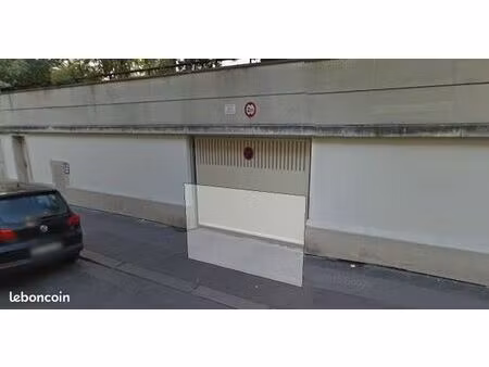 parking/box 12 m² paris