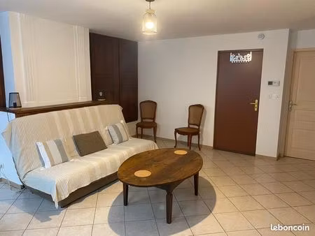 loue t1 meublé 40 m2 en centre ville de saint girons