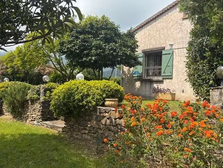 maison 6 pièces 156 m²